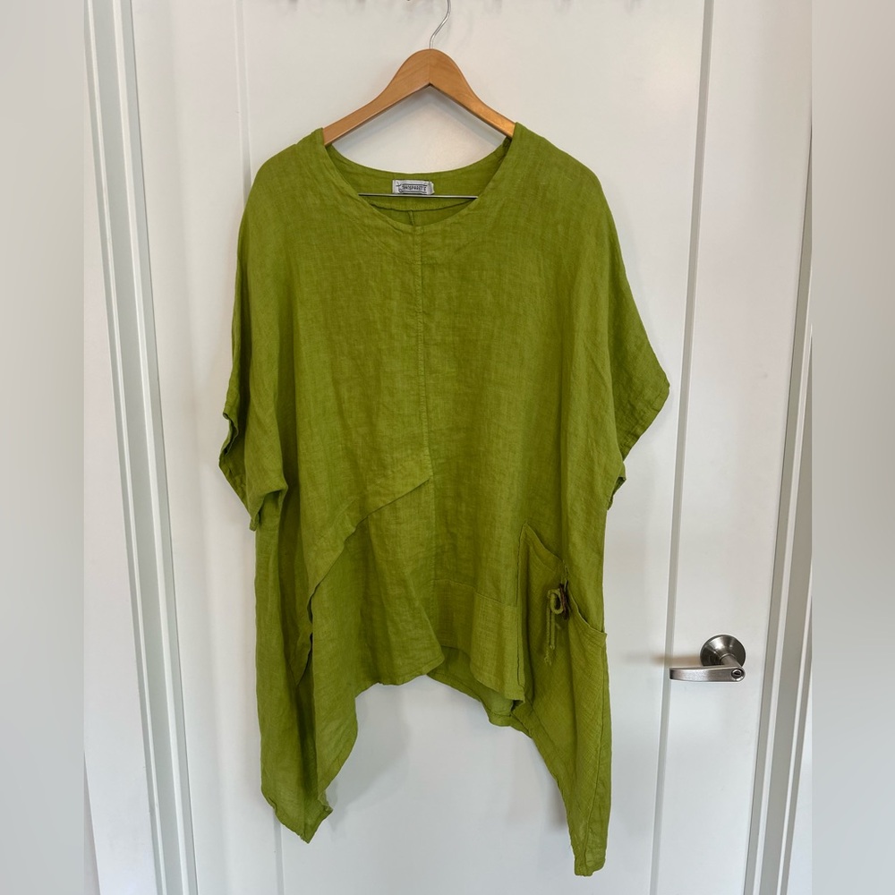 T by Transparente Italian Made Green Linen Asymmetrical Top size L